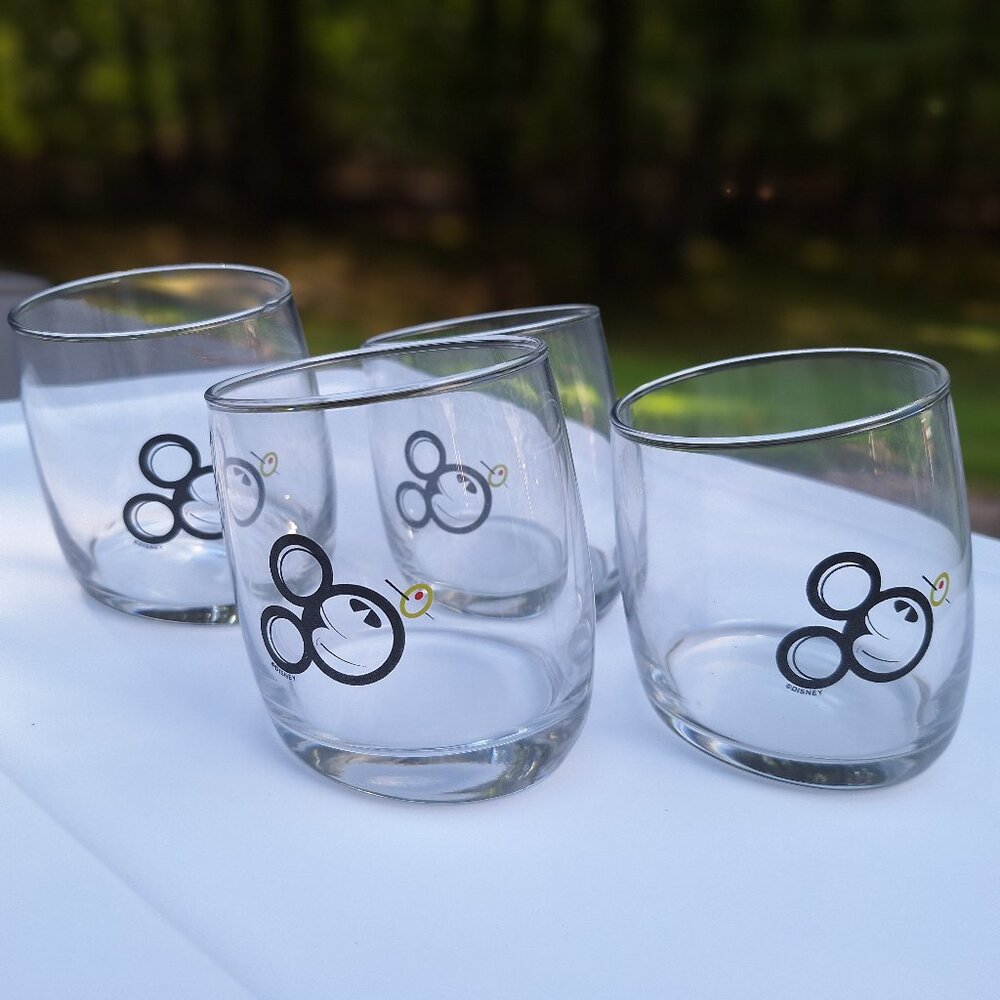 Set of 4 Mickey w/Olive Nose Slanted Drinking Glasses- NEW